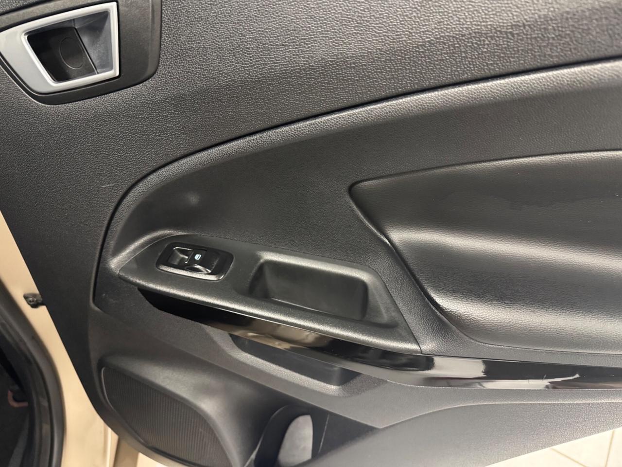 Ford EcoSport 1.5 TDCi 100 CV Start&Stop ST-Line