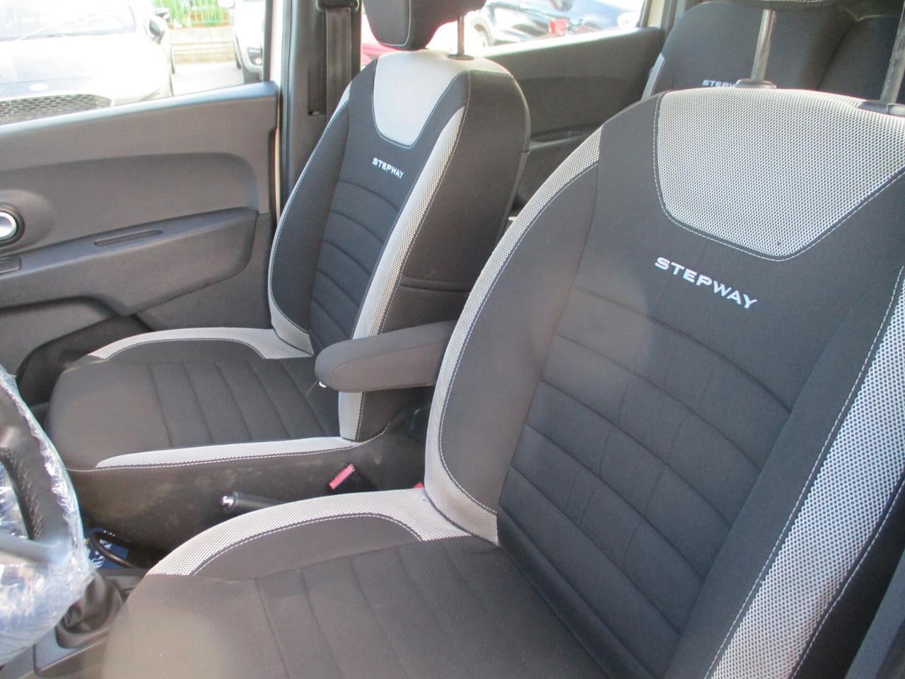 Dacia Duster Lodgy STEPWAY 1.5 DCI 115CV E6D 7 POSTI NAVI/PDC/CAMERA