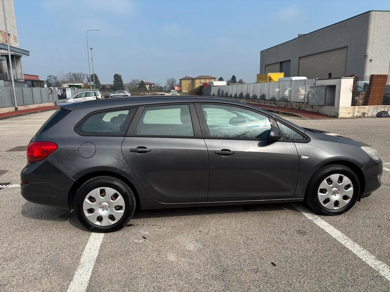 Opel Astra 1.4 100CV Sports Tourer Cosmo UNICO PROPRIETARIO