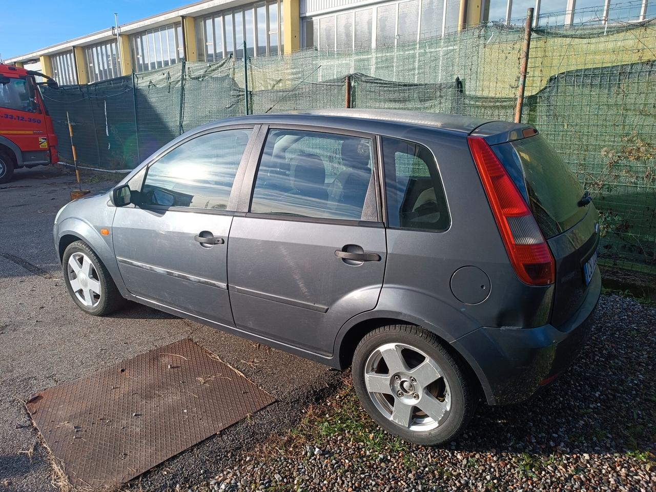 Ford Fiesta 1.2 16V 5p. Zetec