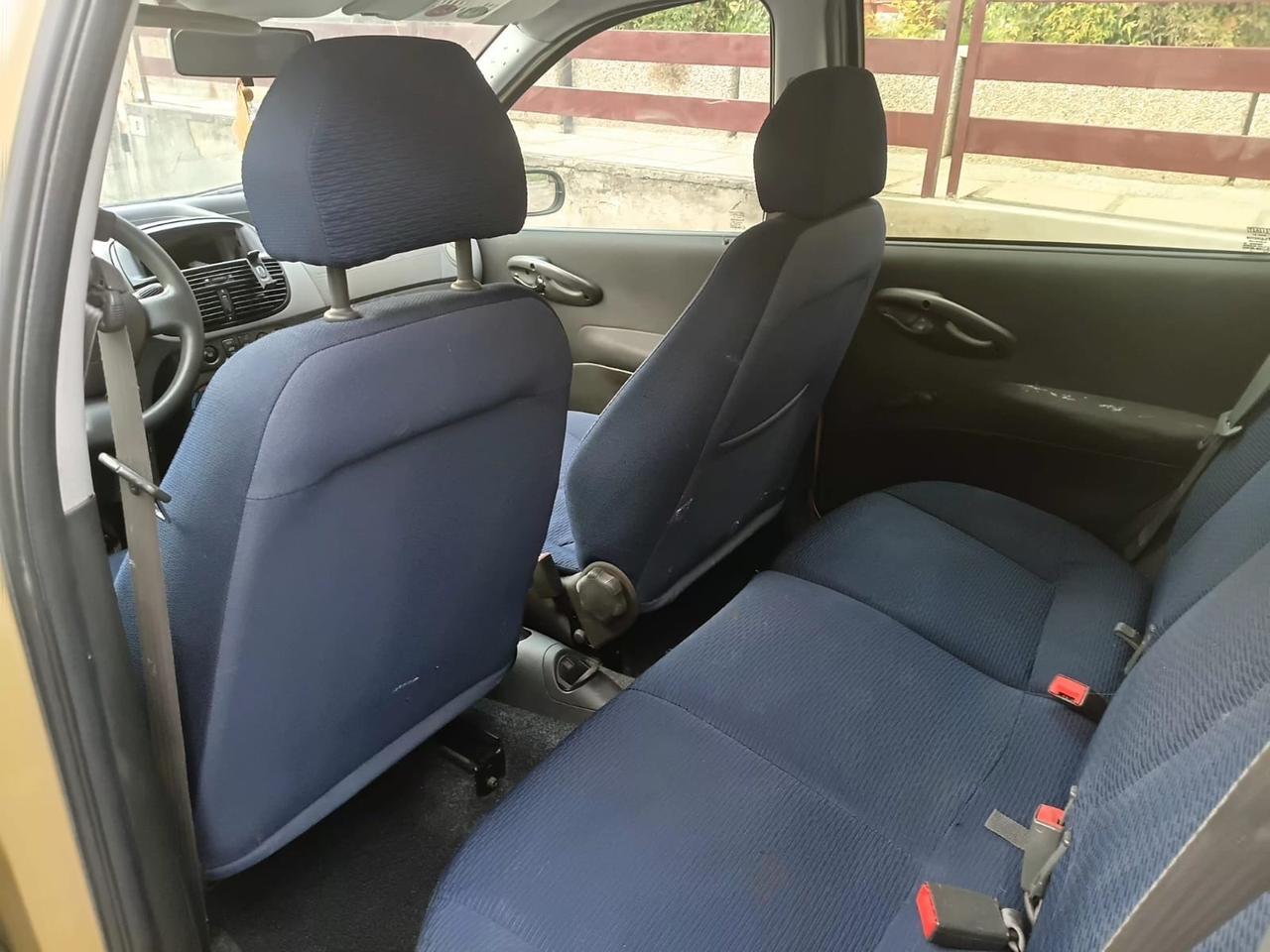 Fiat Punto 1.2i cat 5 porte ELX