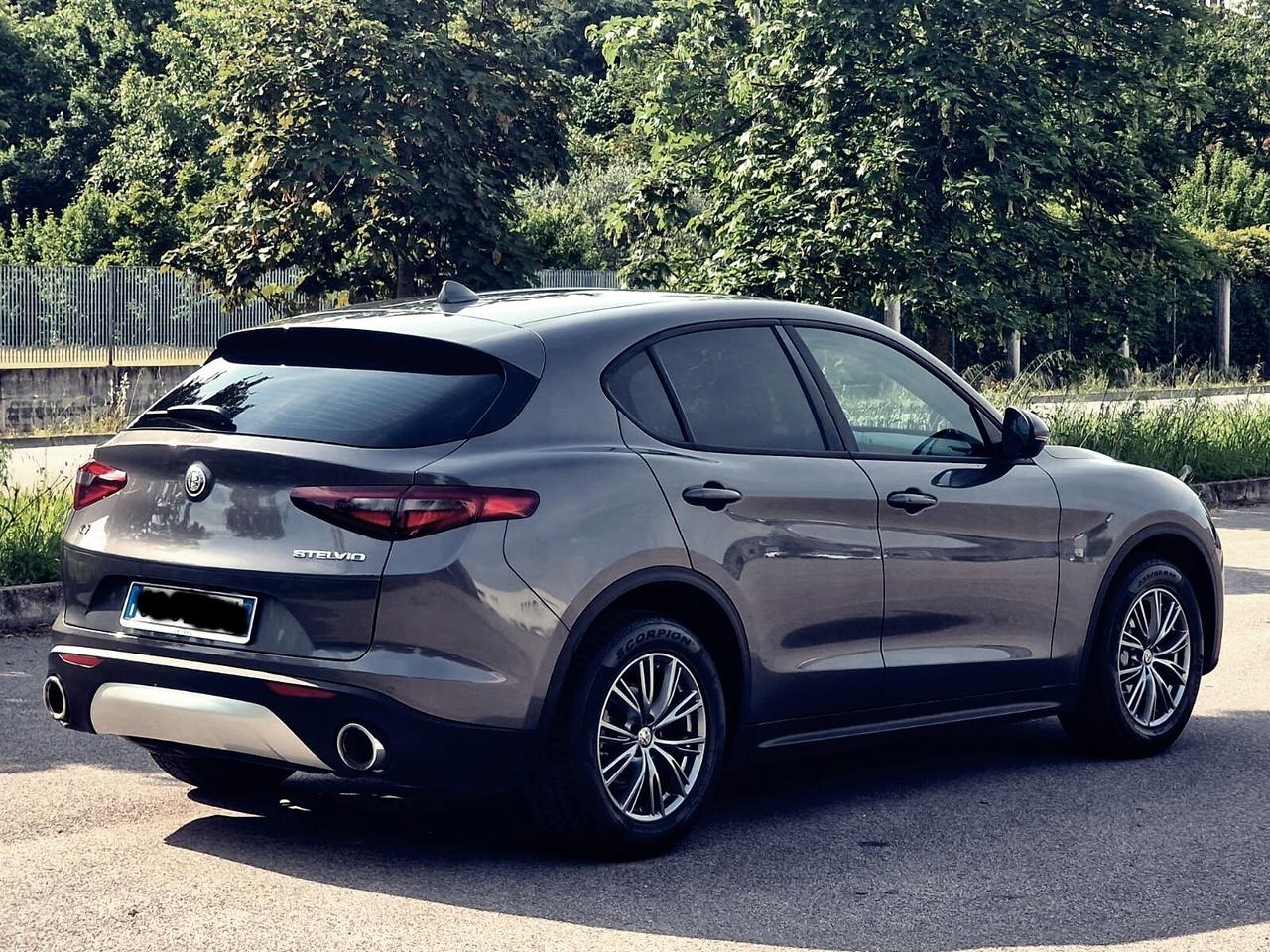 Alfa Romeo Stelvio 2.2 Turbodiesel 190 CV AT8 Q4 Executive