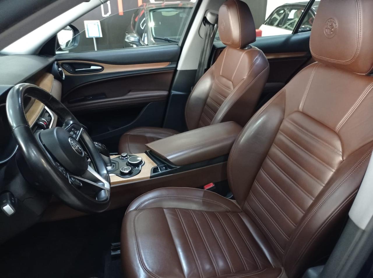 Alfa Romeo Stelvio 2.2 Turbodiesel 210 CV AT8 Q4 Executive 2018