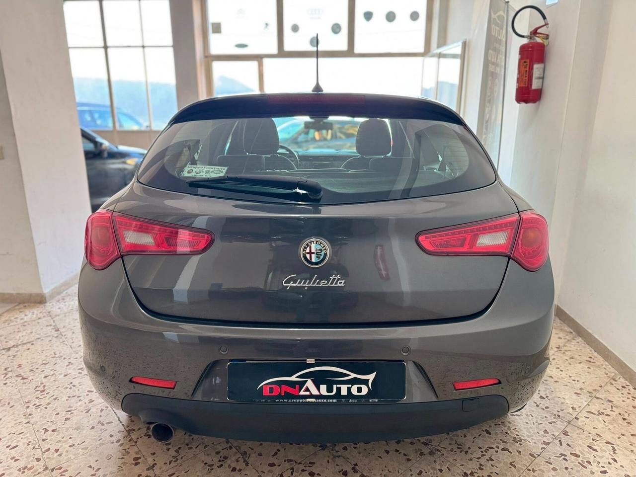 Alfa Romeo Giulietta 1.6 JTDm-2 105 CV Distinctive