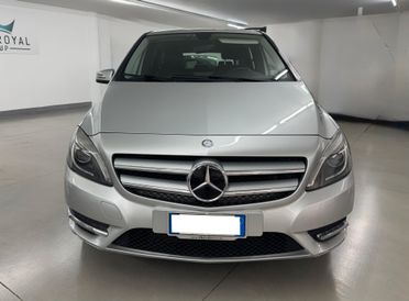 Mercedes-benz B 200 Premium