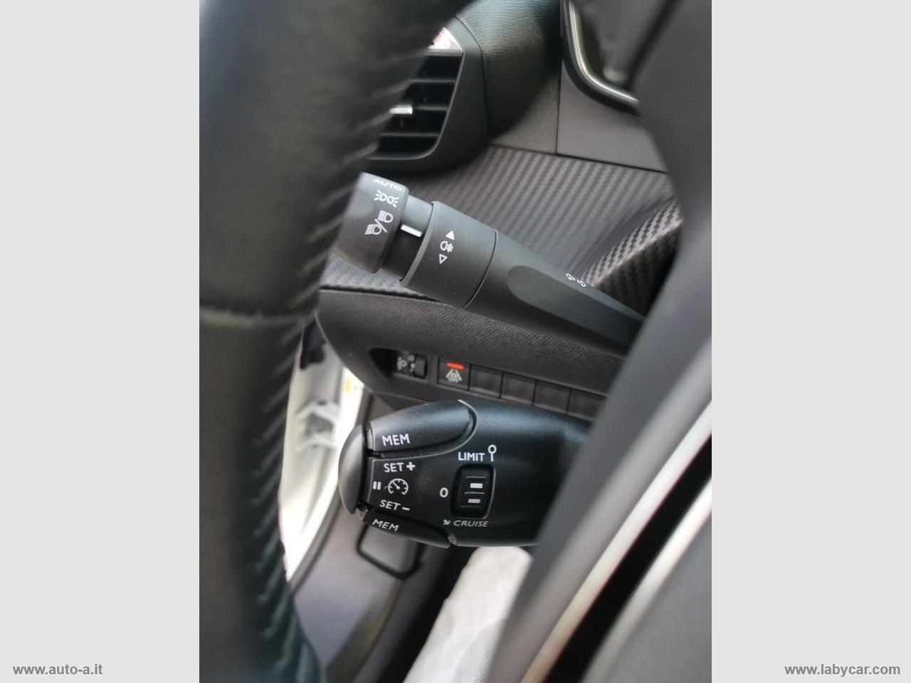 PEUGEOT 2008 BlueHDi 110 S&S Allure