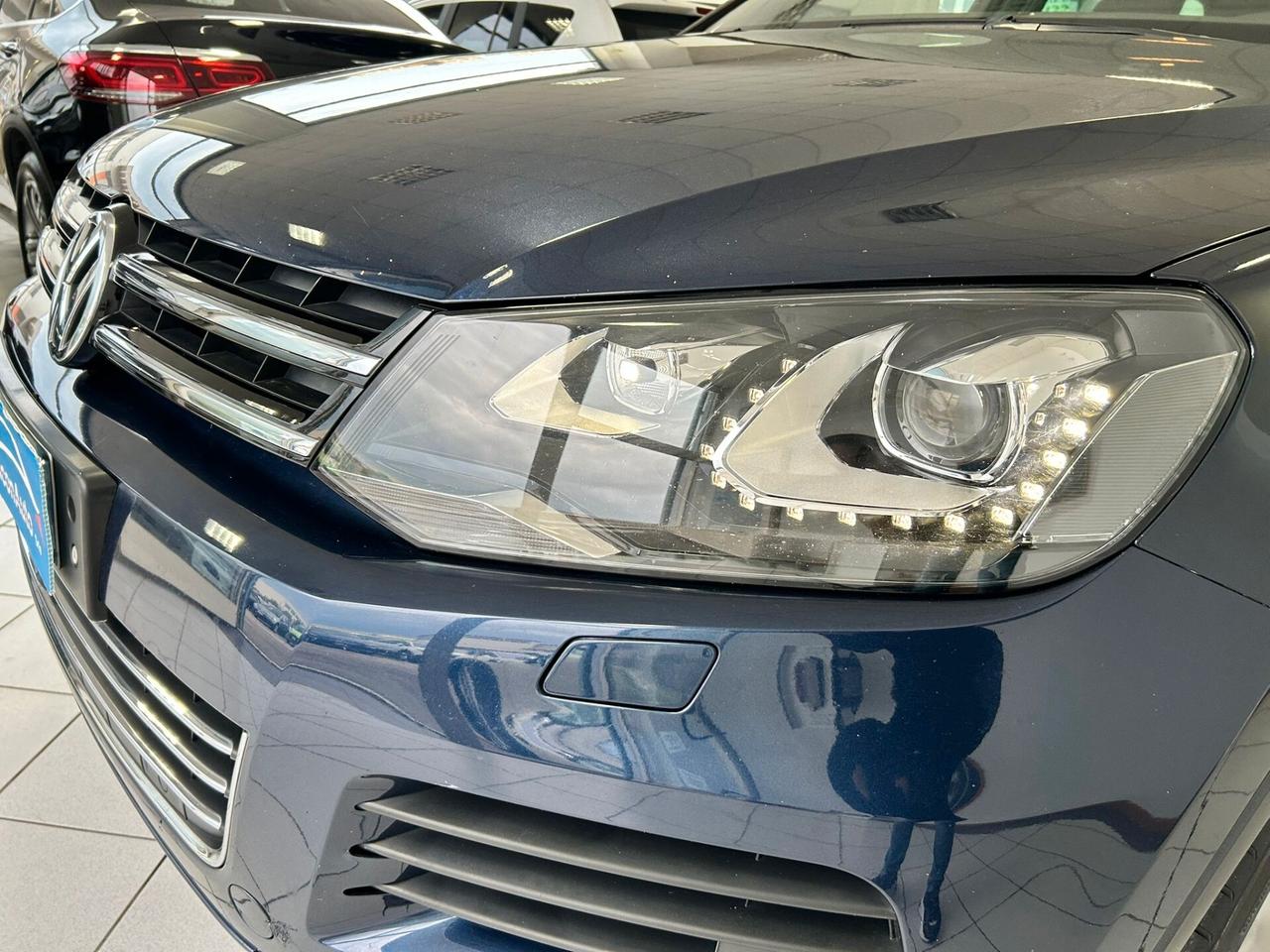 Volkswagen Touareg 3.0 TDI 240CV FULL OPTIONAL 2011
