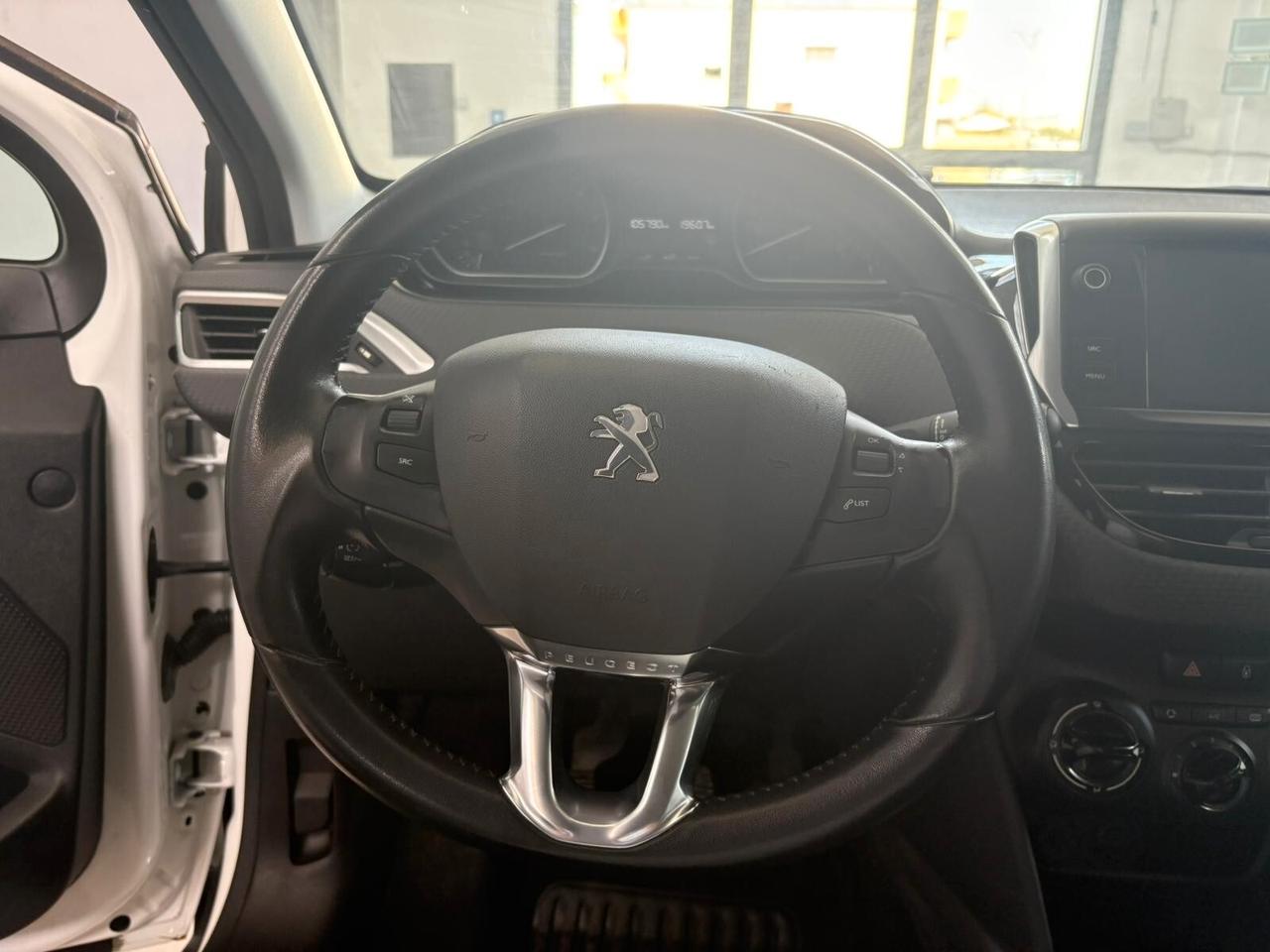 Peugeot 2008 BlueHDi 100 Allure