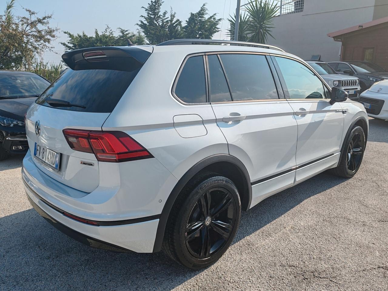 Volkswagen Tiguan 2.0 TDI DSG 4MOTION Sport R-line