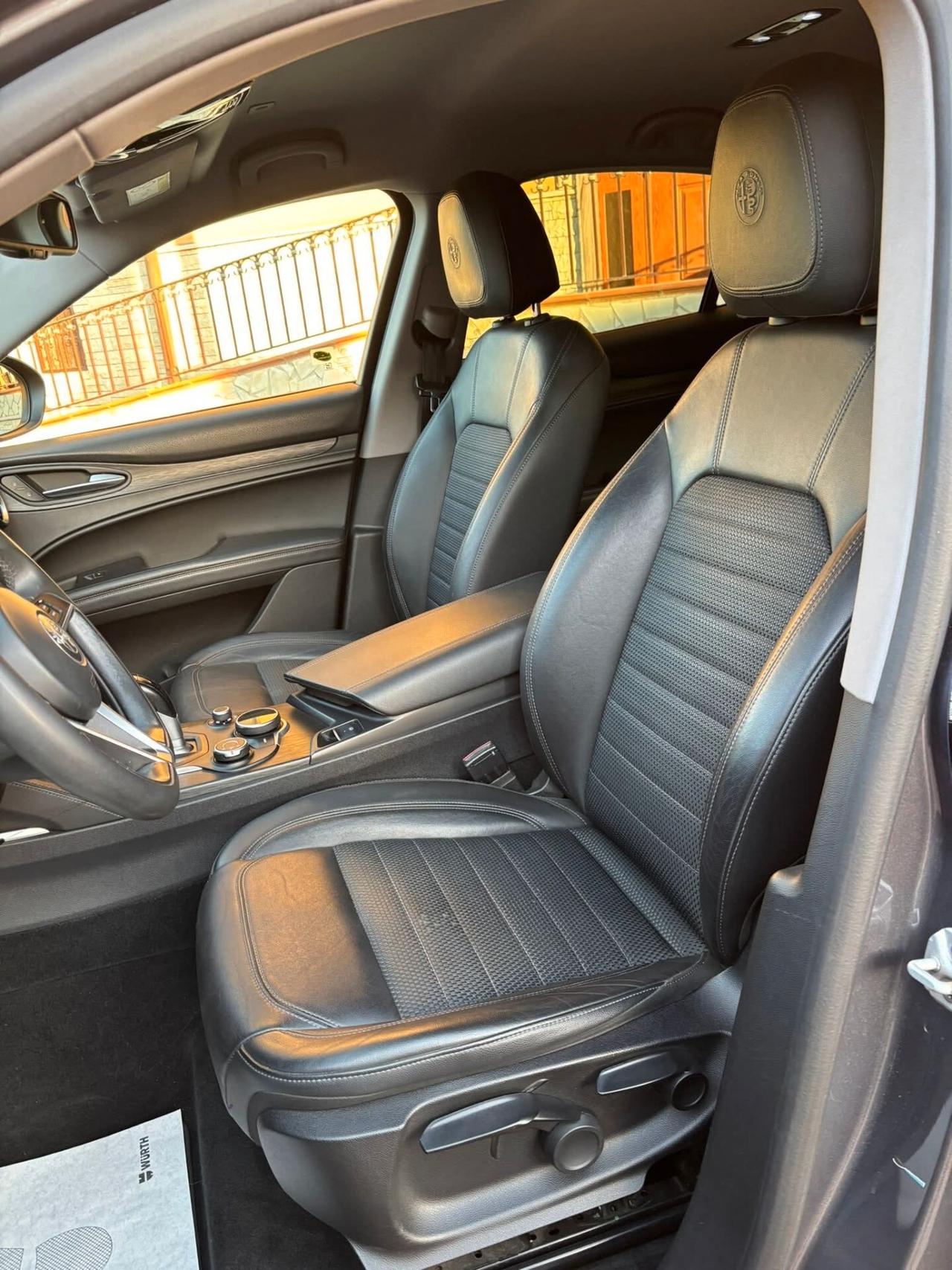 Alfa Romeo Stelvio 2.2 Turbodiesel 210 CV AT8 Q4 Executive
