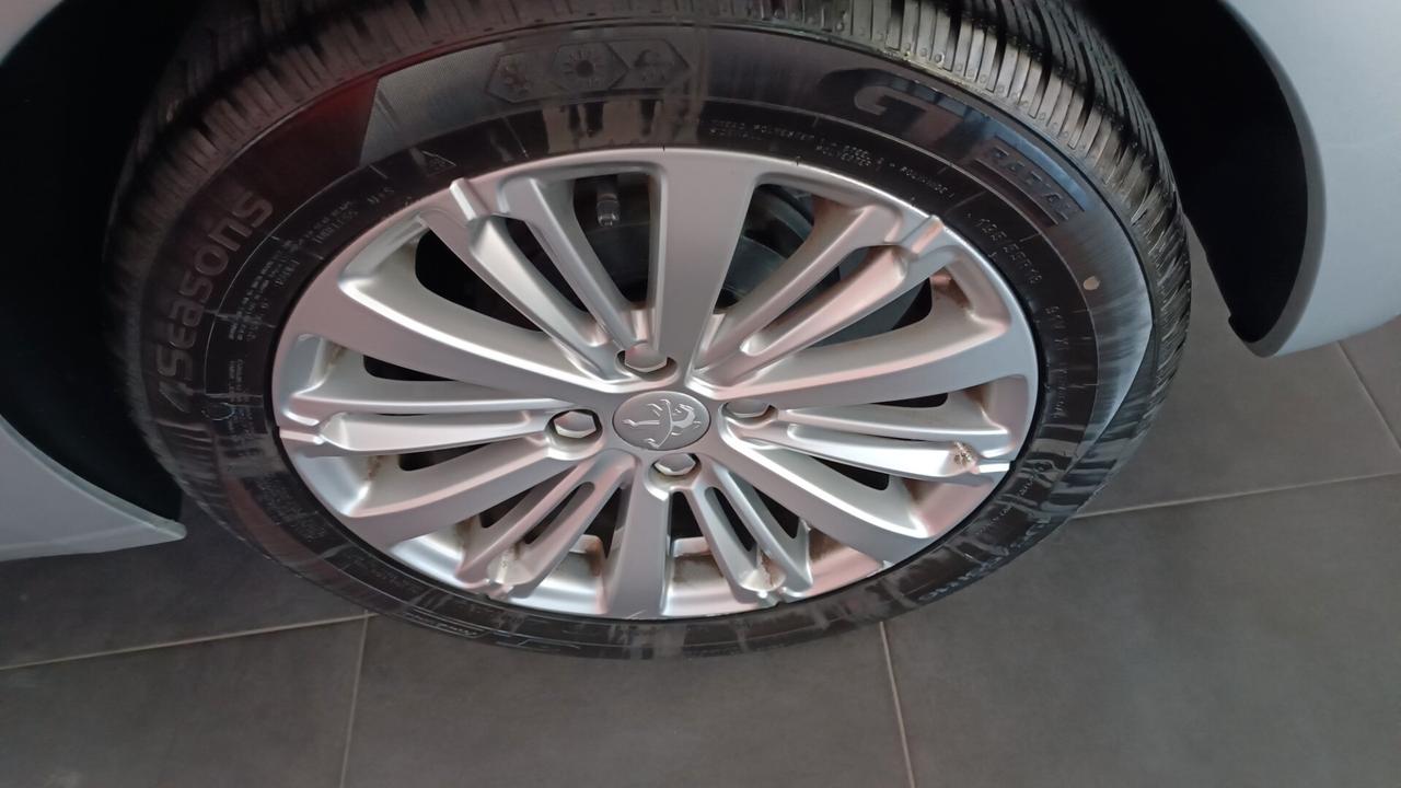 Peugeot 208 BlueHDi 75 S&S 3 porte Active