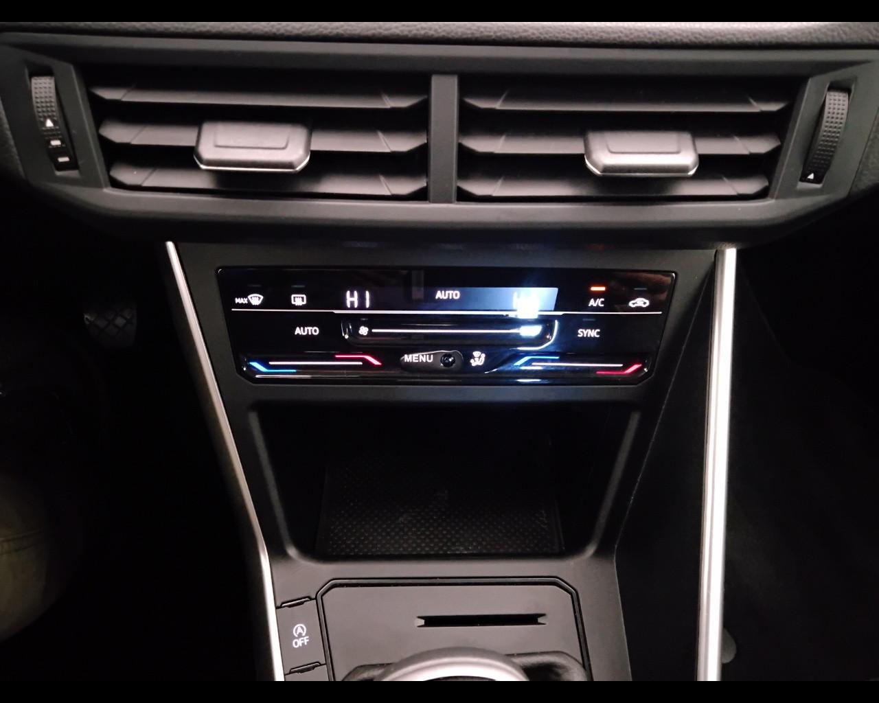 VOLKSWAGEN Taigo - Taigo 1.0 tsi Life 115cv