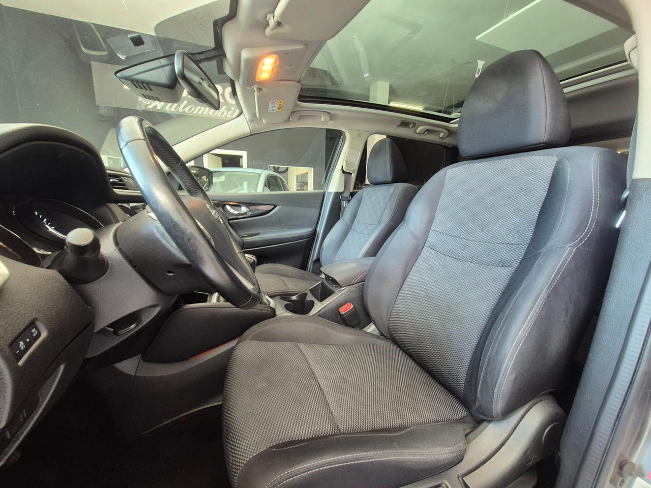 Nissan Qashqai 1.5 dCi N-Connecta