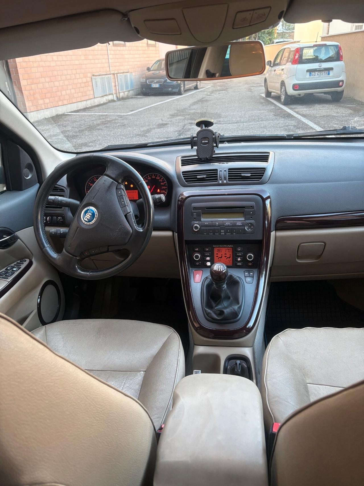 Fiat Croma 1.9 Multijet 16V Must