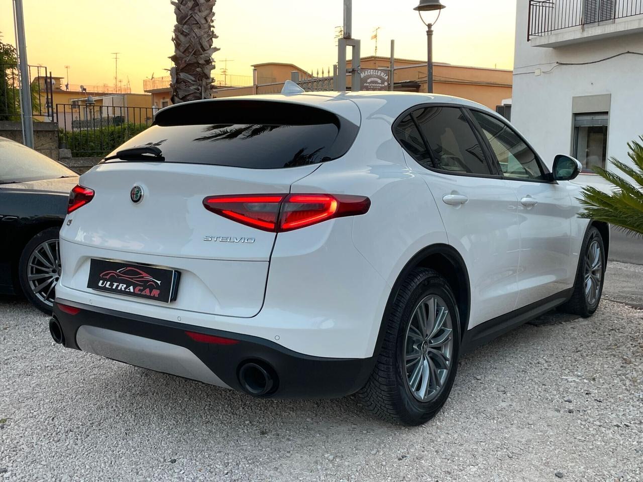 Alfa Romeo Stelvio 2.2 Turbodiesel 190 CV AT8 Q4