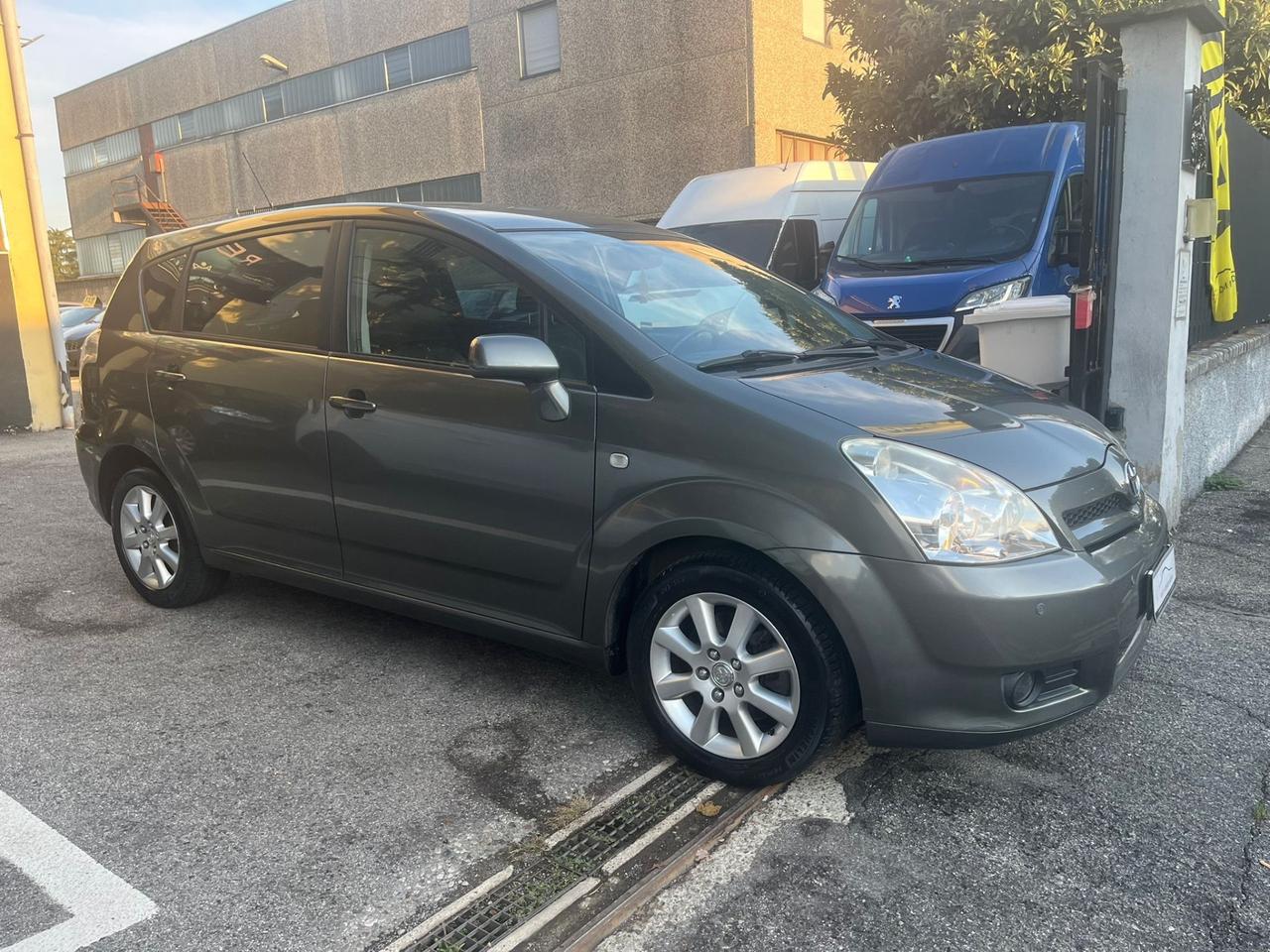 Toyota Corolla Verso 1.6 16V Sol gpl scade 2031