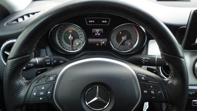 MERCEDES-BENZ GLA 200 CDI Automatic 4Matic Sport