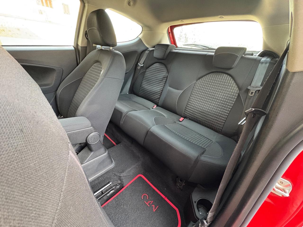 Alfa Romeo MiTo 1.6 JTDm 16V Distinctive Sport Pack