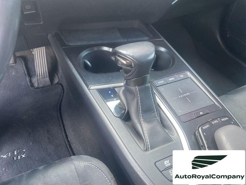 Lexus UX Hybrid Premium