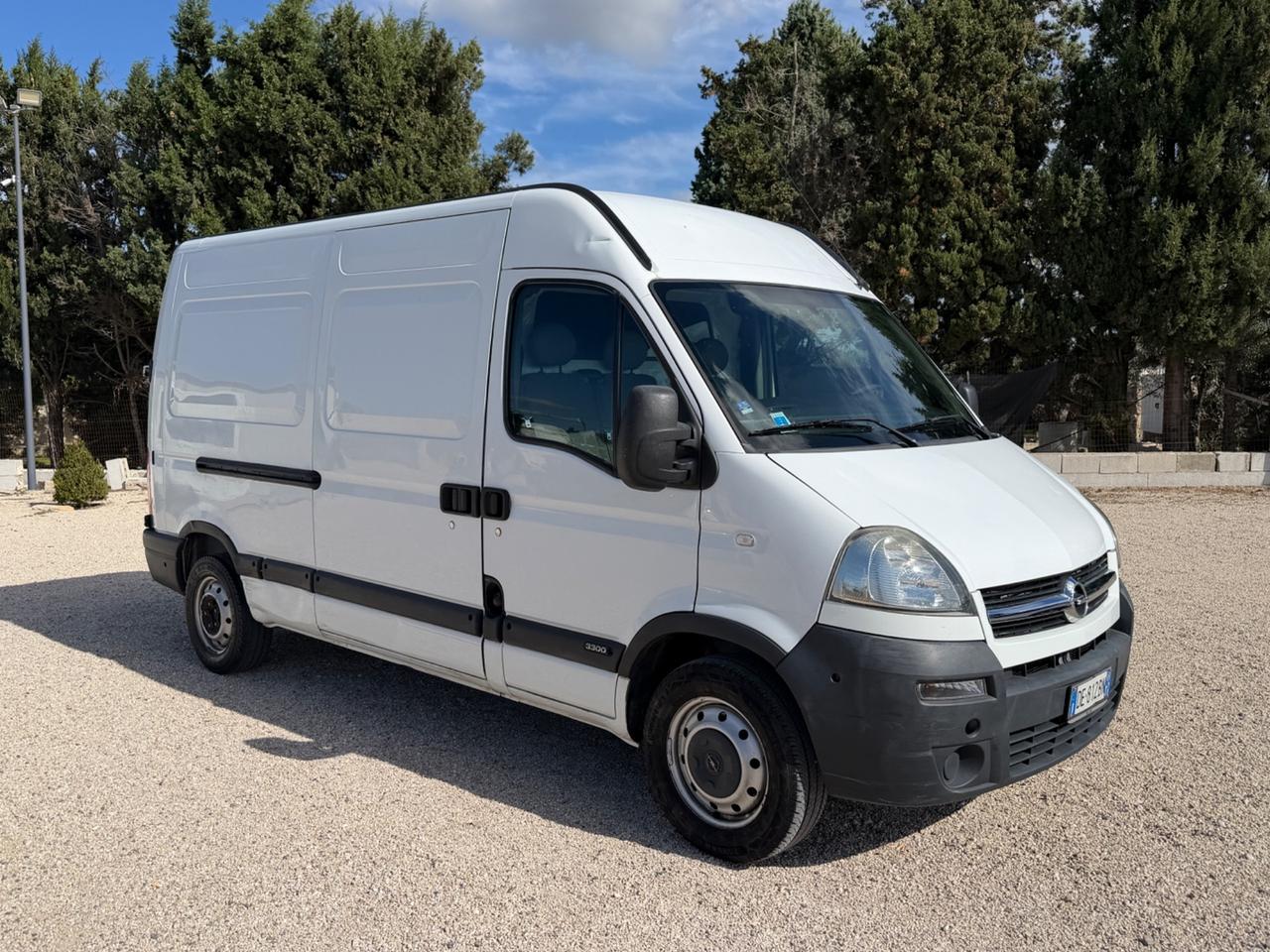 Opel movano