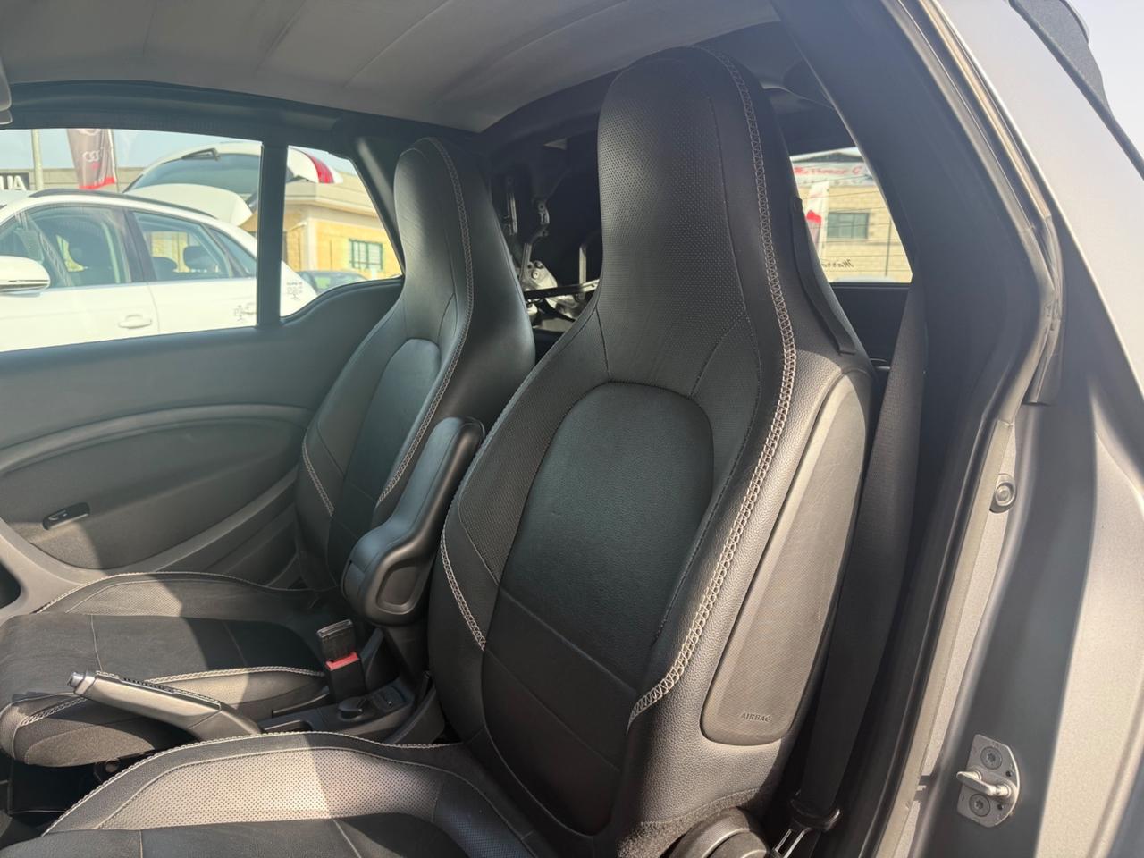Smart ForTwo BRABUS 0.9 Turbo twinamic cabrio Xclusive