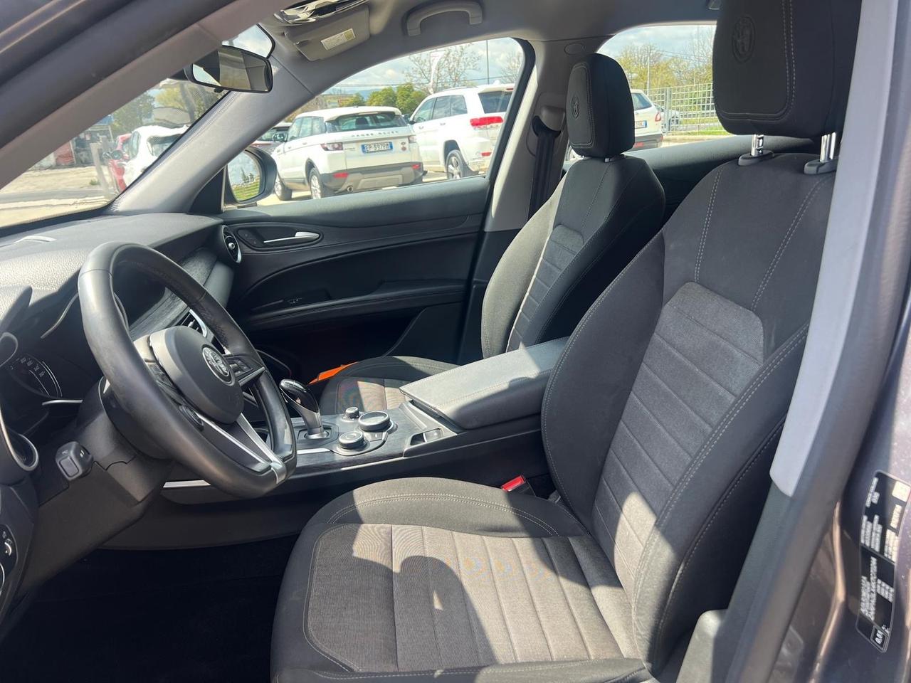 Alfa Romeo Stelvio 2.2 Turbodiesel 160 CV AT8 RWD Business