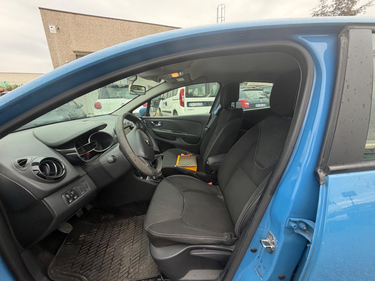 Renault Clio 1.5 dCi 8V 75CV 5 porte Wave