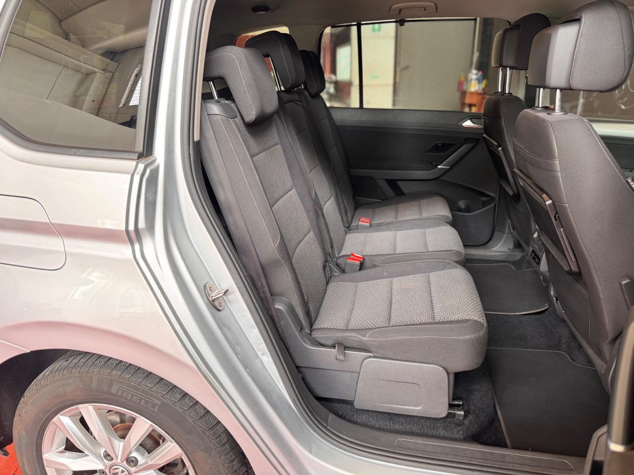 Volkswagen Touran 7 POSTI Diesel anno 2017