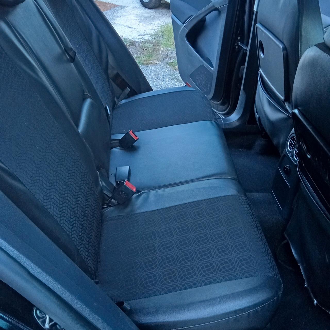 Volkswagen Tiguan 2.0 TDI 140 CV Sport 012