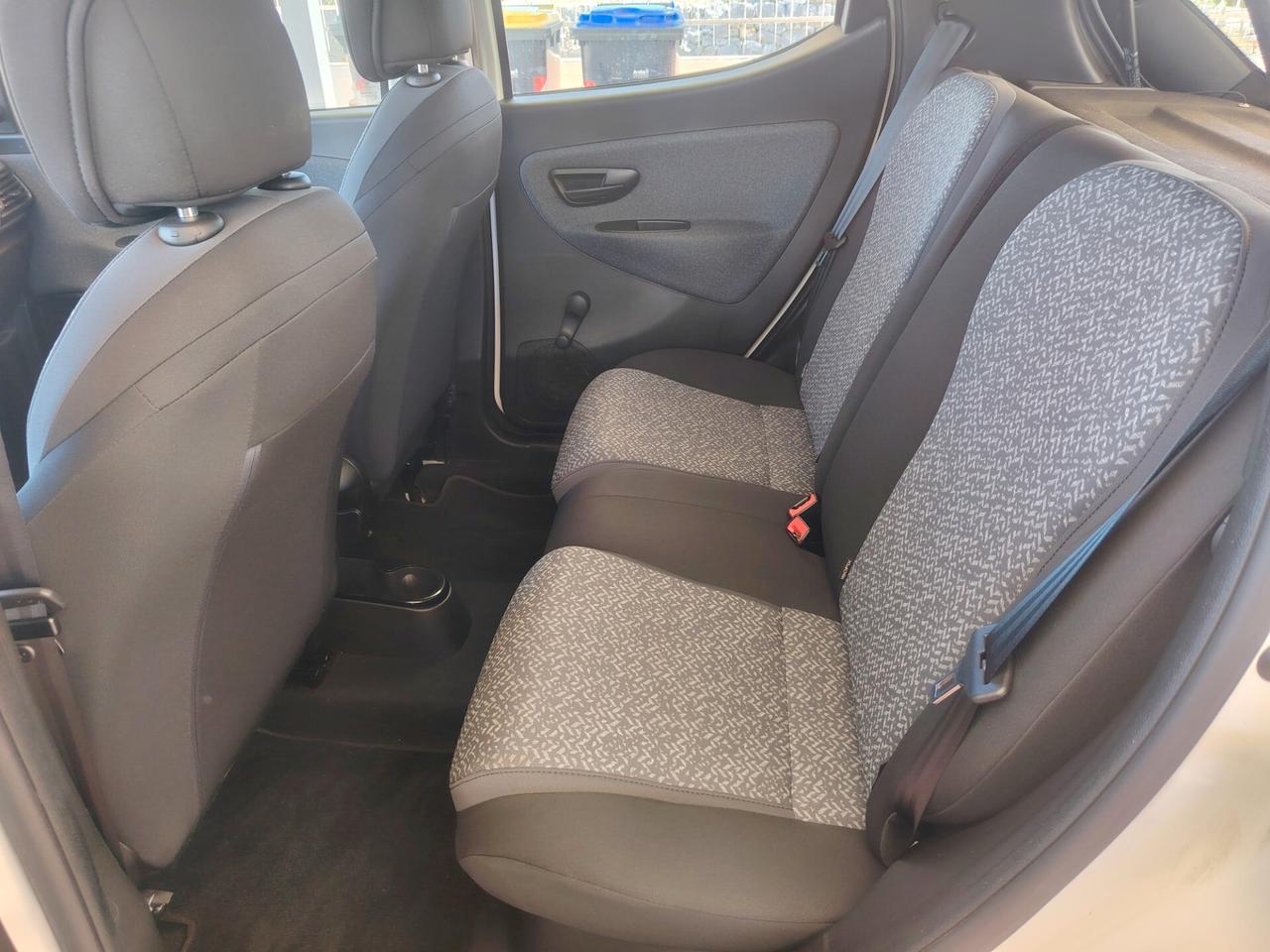 Lancia Ypsilon 1.0 FireFly Hybrid 2023 19.000km