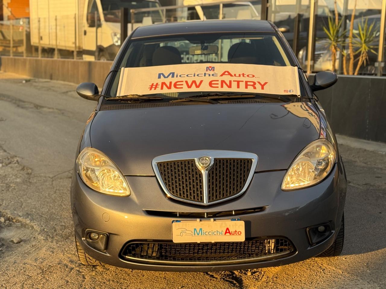 LANCIA YPSILON 1.2 60 CV PLATINO NEO PATENTATI