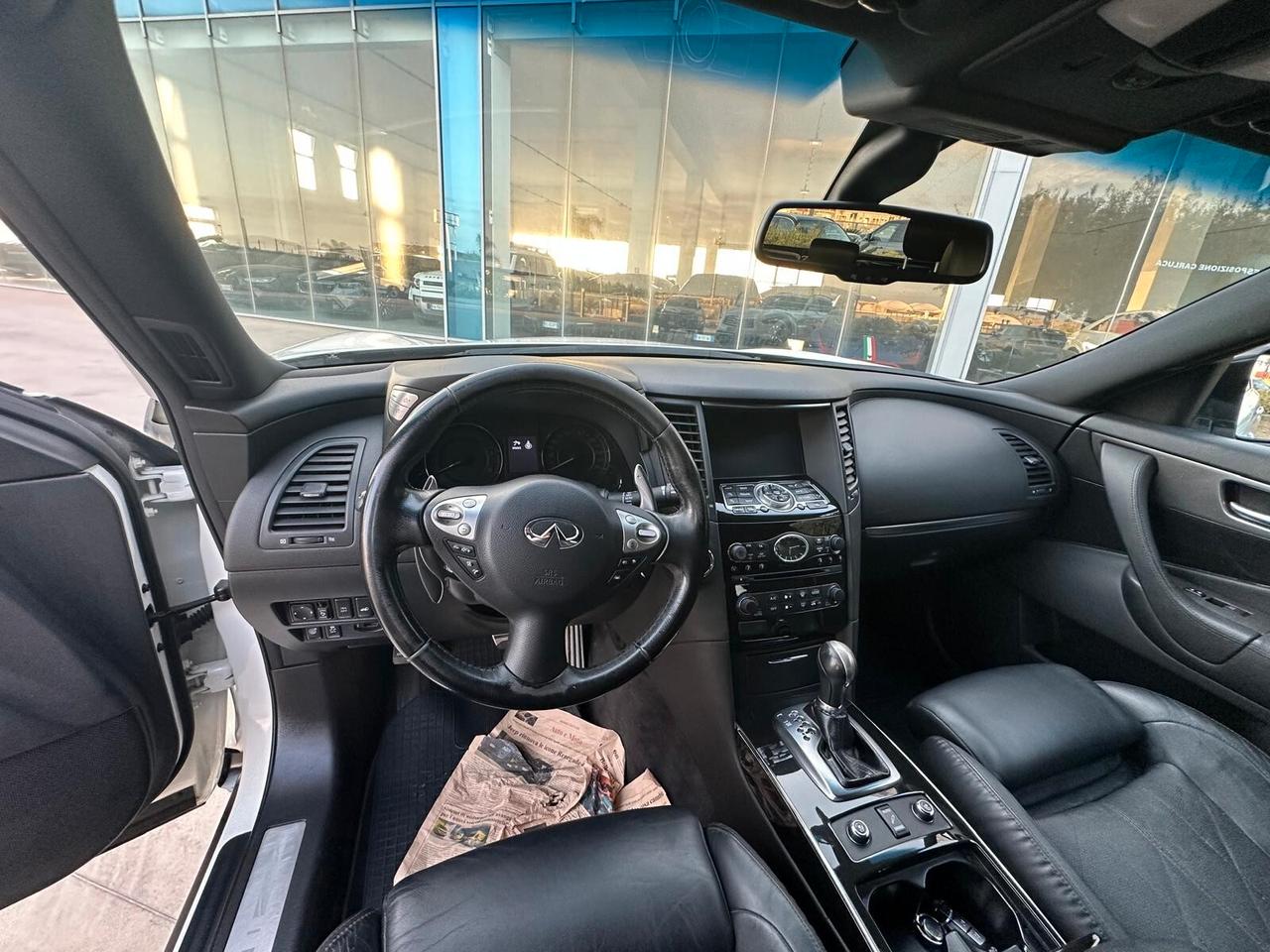 Infiniti QX70 3.0 diesel V6 AT S Premium