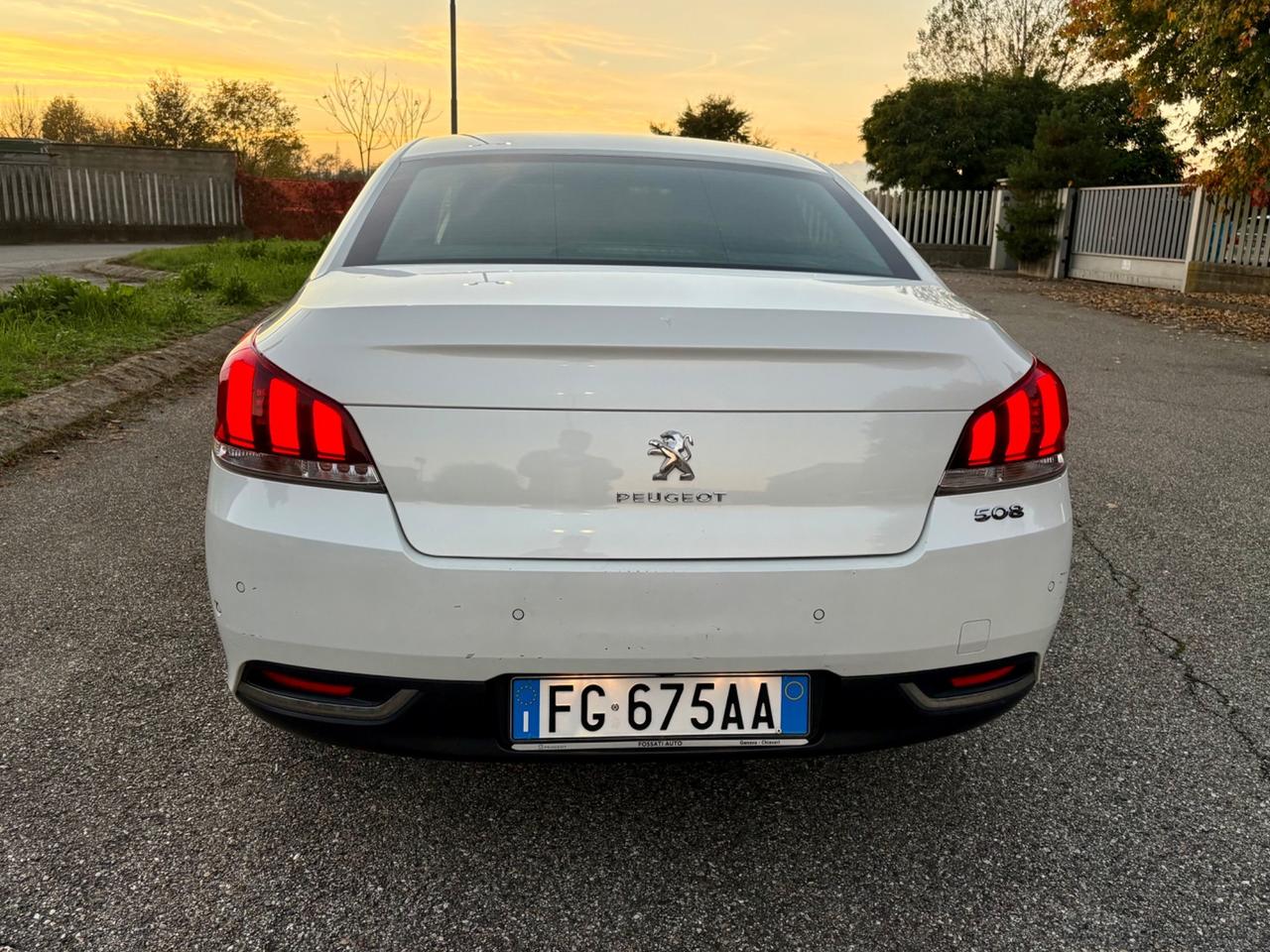 Peugeot 508 Berlina BlueHDi 120 EAT6 2016