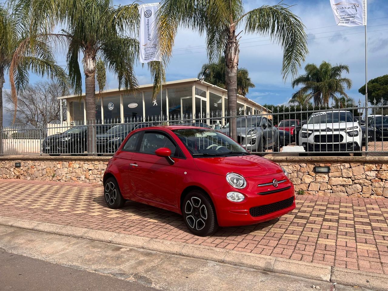 Fiat 500 1.0 Hybrid Red