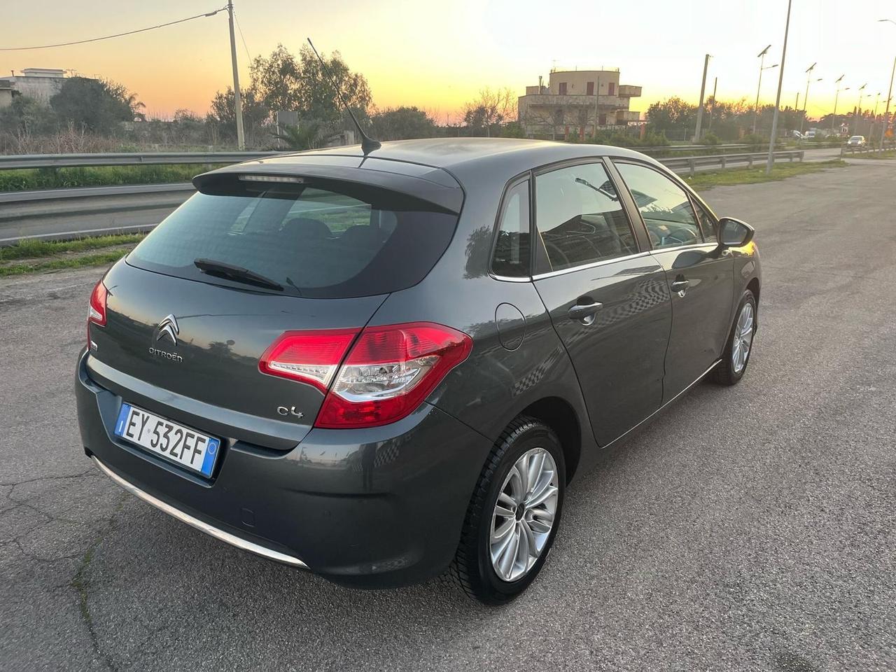 Citroen C4 1.6 e-HDi 115 Exclusive Unipro 2015