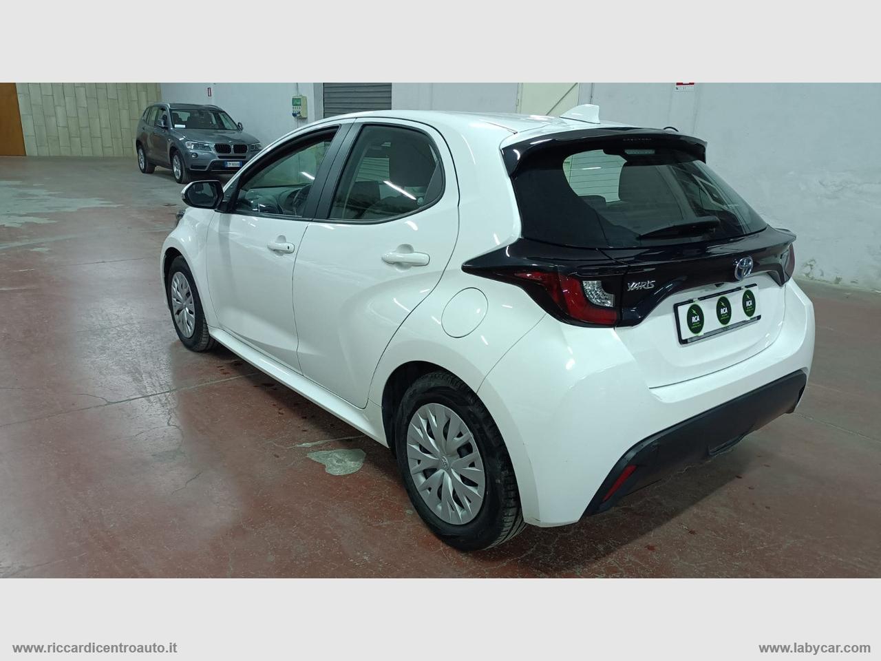 TOYOTA Yaris 1.5 Hybrid 5p. Business