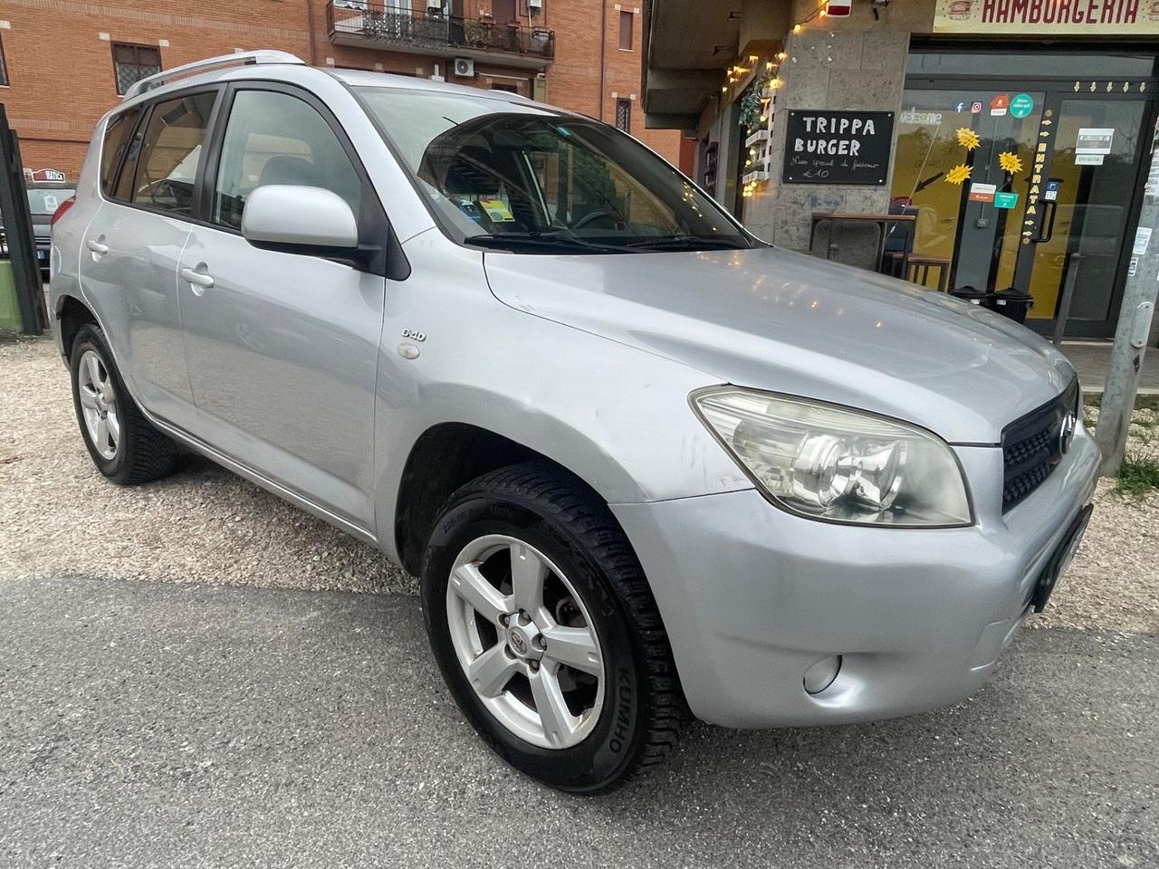 Toyota RAV 4 RAV4 2.2 D-4D 136 CV Luxury GARANTITA