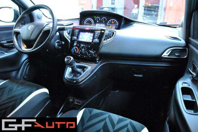 Lancia Ypsilon Ypsilon III 2015 0.9 Gold ecochic metano 80cv