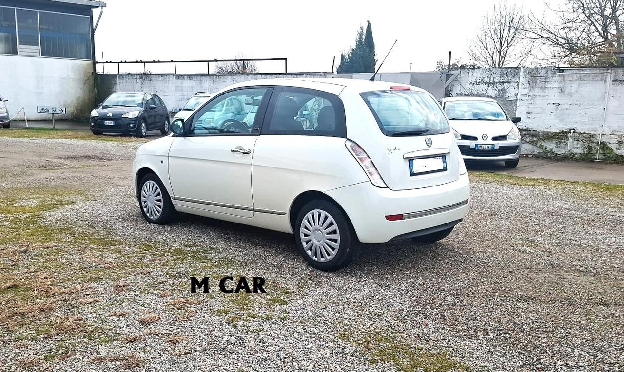 Lancia Ypsilon 1.2 69 CV DIVA