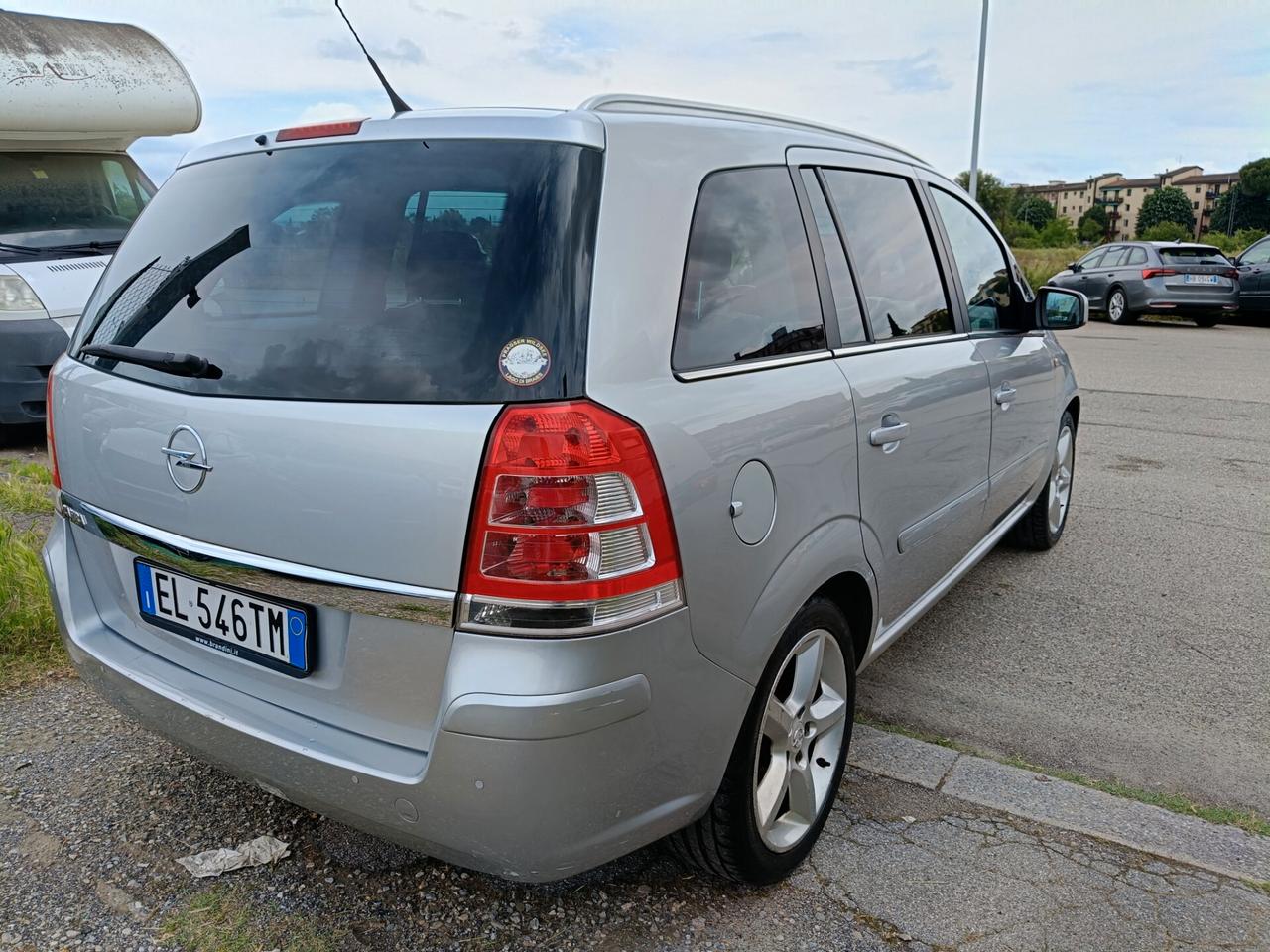 Opel Zafira 1.6 benzina 7 POSTI
