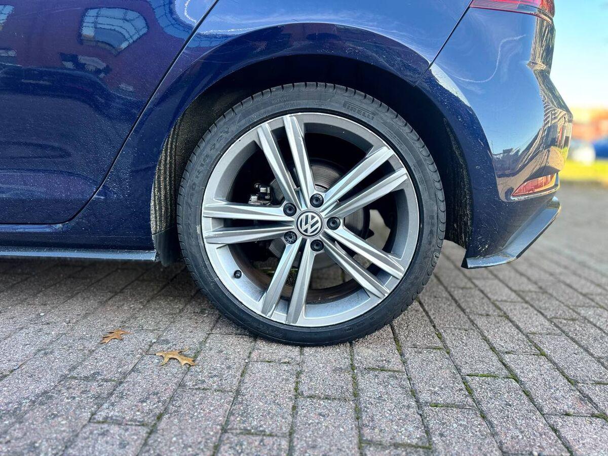 Volkswagen Golf 1.5 tsi Sport 150cv dsg