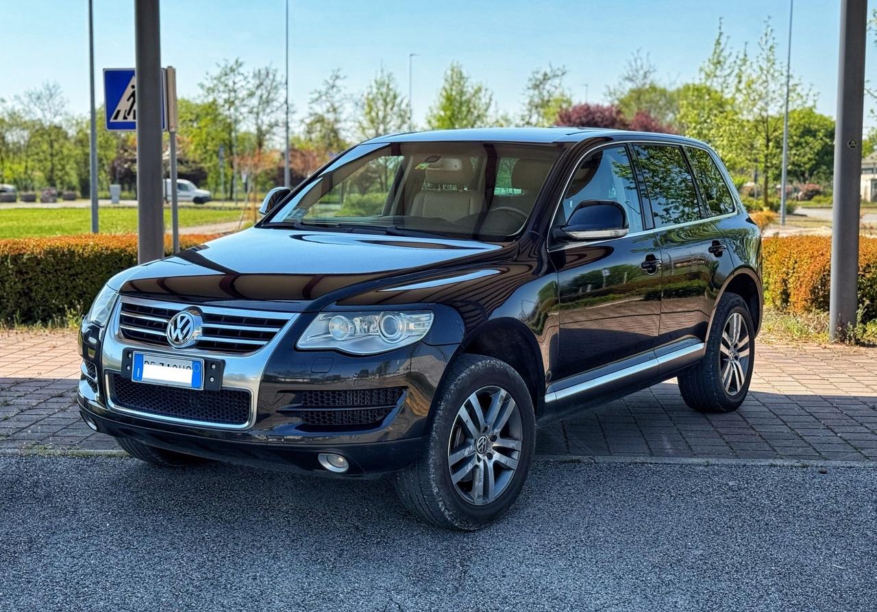 Volkswagen Touareg 3.0 V6 TDI DPF Exclusive