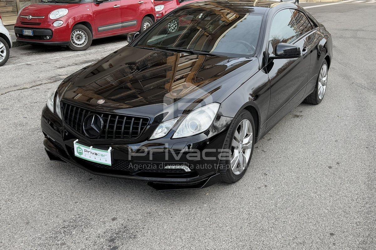 MERCEDES E 220 CDI Coupé BlueEFFICIENCY Avantgarde