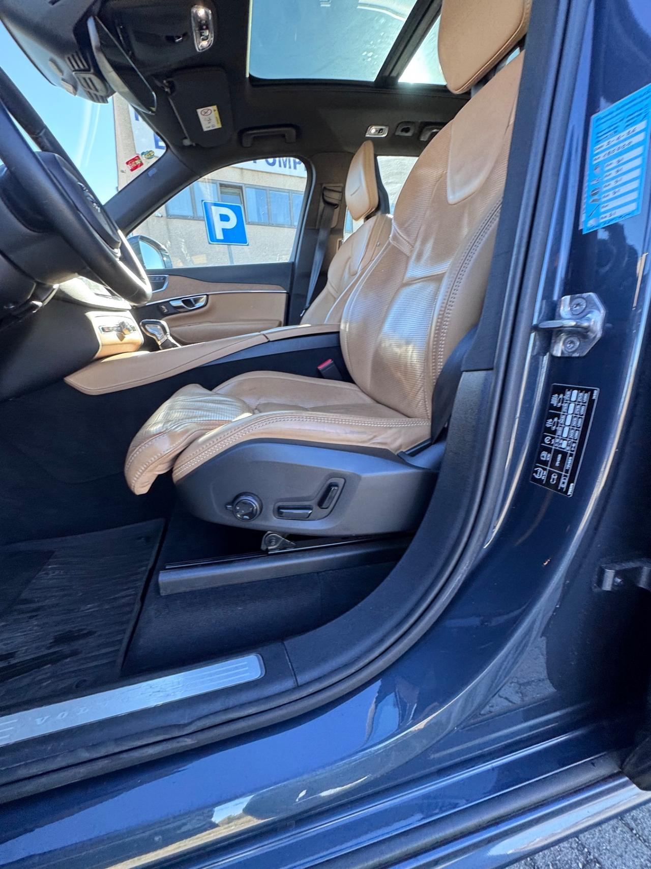 Volvo XC 90 XC90 D5 AWD Geartronic Inscription