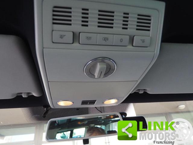 VOLKSWAGEN Caravelle T5 AUTOMATICO 4 MOTION 2.0 TDI PASSO LUNGO