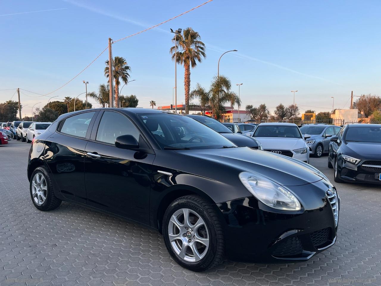 ALFA ROMEO Giulietta 1.6 JTDm-2 105 CV Distinctive