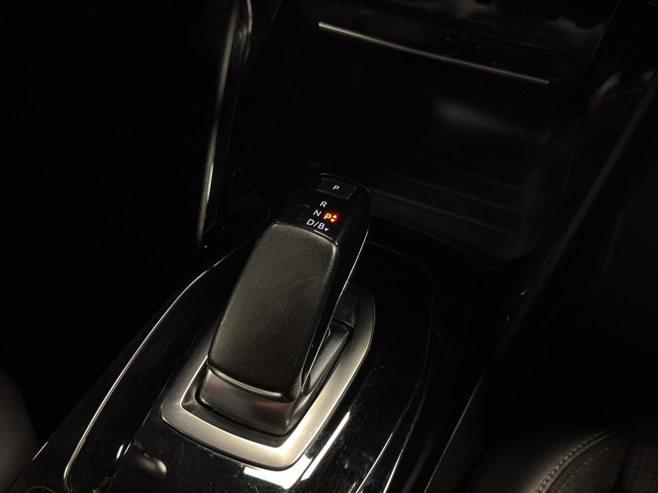 Peugeot e-2008 2008 Allure Pack 100kW