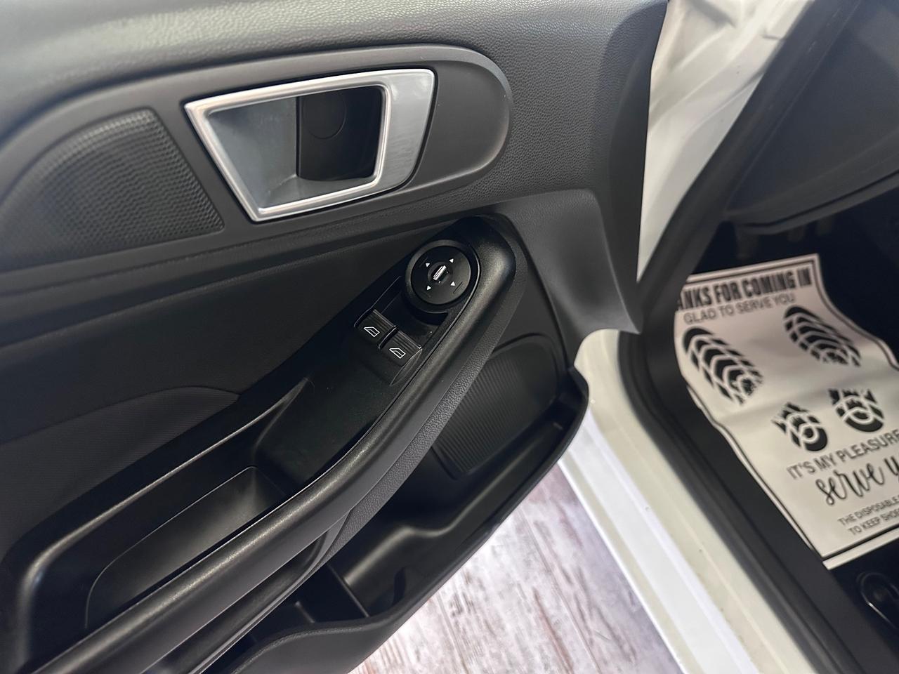 Ford Fiesta Ikon 1.2 Benzina Ok Neopatentati