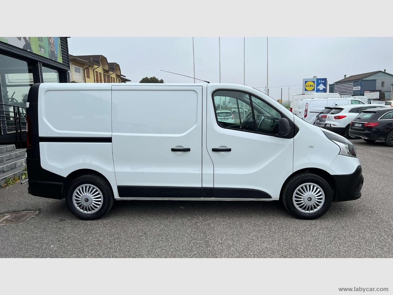 RENAULT Trafic T27 1.6dCi 120 Furgone Ice PORTA LAT DX-SX + I.V.A.