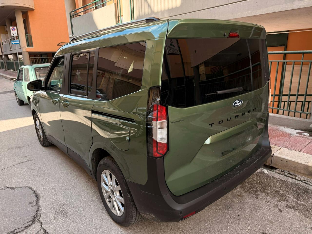 Ford Tourneo Courier 1.0 AUTOCARRO N1